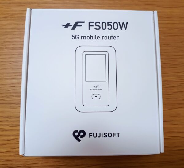 FS050Wの箱