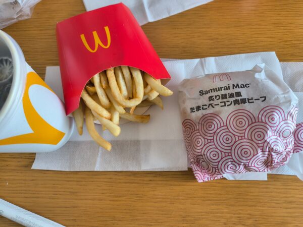 炙り醤油風 たまごベーコン肉厚ビーフのセット