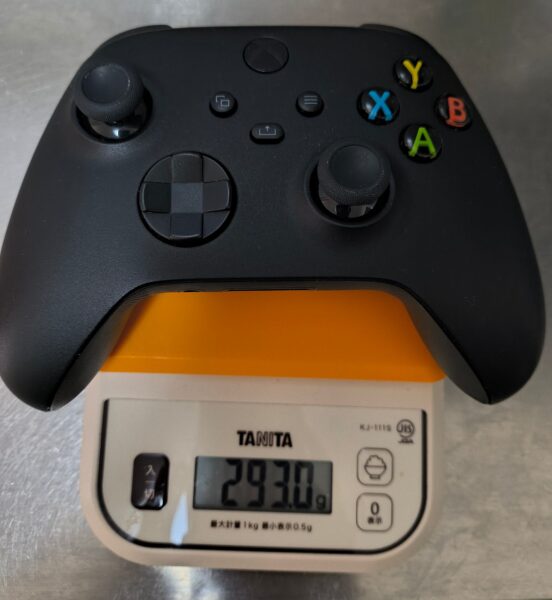 Xbox ワイヤレス コントローラーの重量