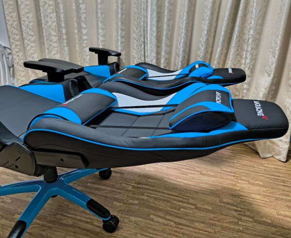 AKRacingのPro-X V2とPro-X JPをリクライニングして比較