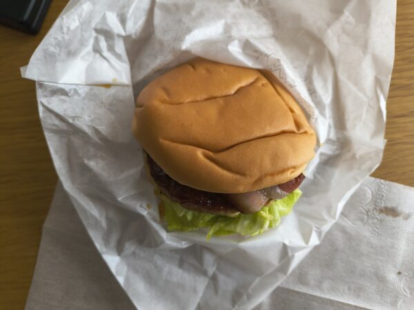 とろったまベーコンテリヤキバーガー 上から確認