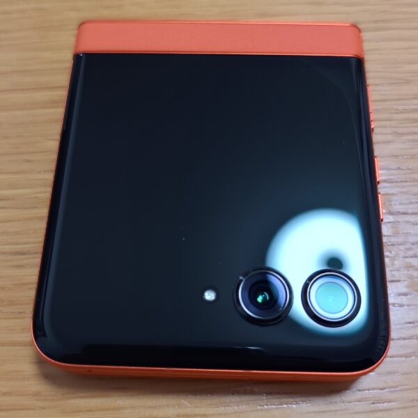 motorola razr 50アウトディスプレイ