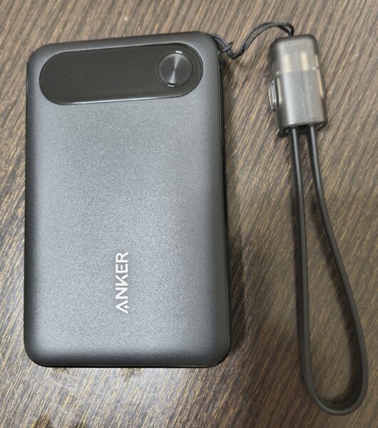 Anker Power Bank(10000mAh)の本体