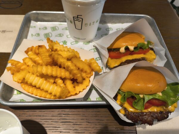 フライとシャックバーガー